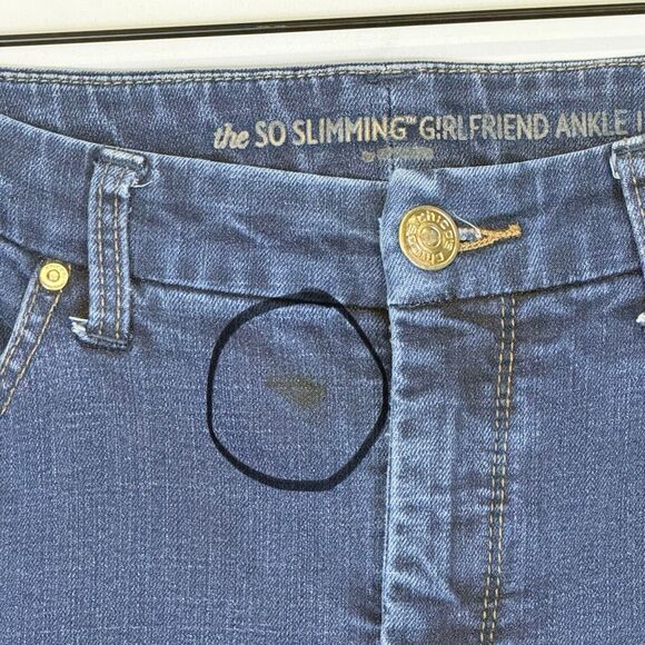 Chico's Medium Wash So Slimming Girlfriend Ankle Jeans Women's 0.5 Small 6 - Picture 5 of 6